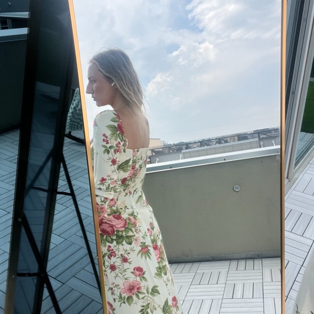 Reformation Hilda Dress in Jadin - Picture 7 of 15